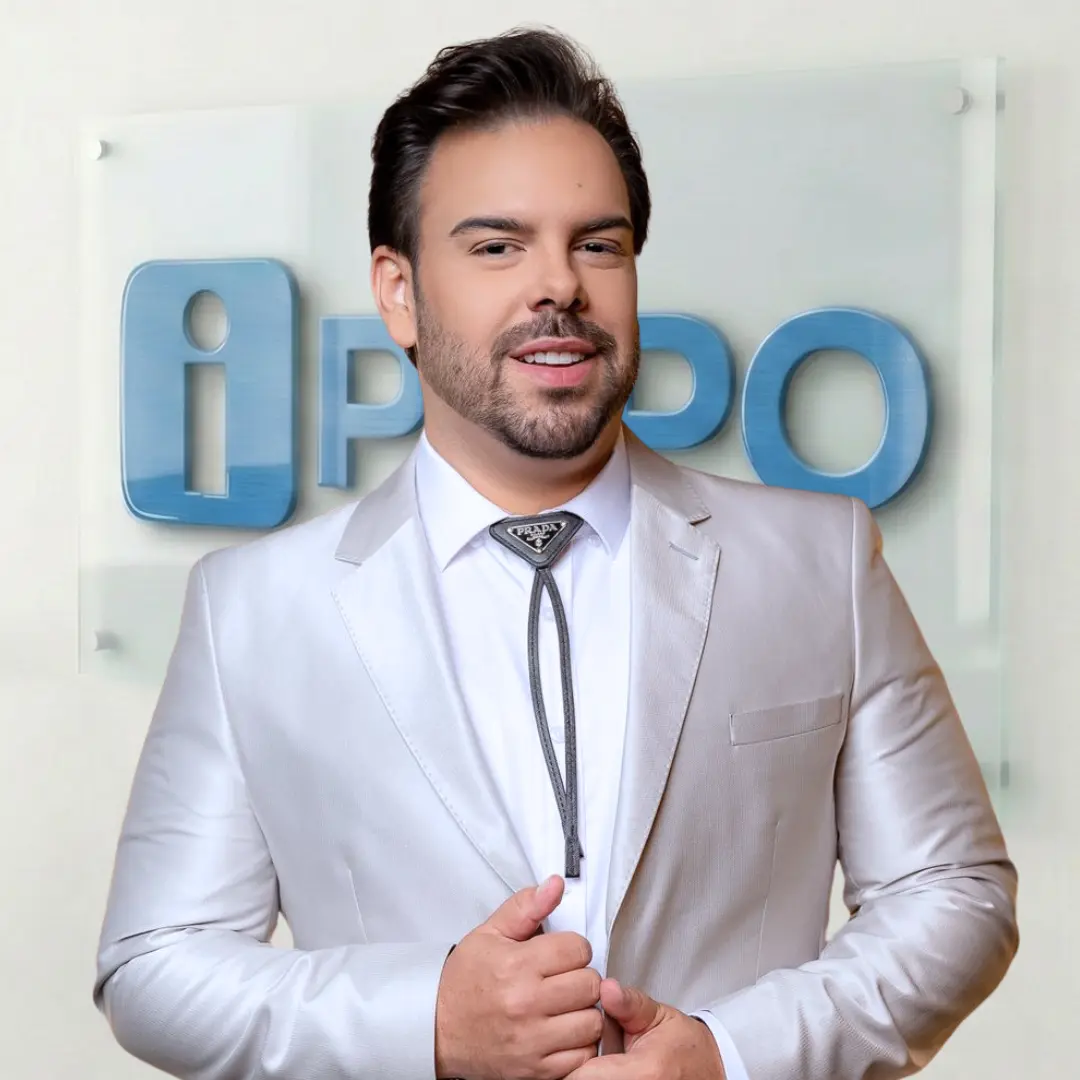 Dr. Vitor Rodrigues